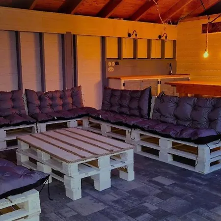 In Mit Grill Casa de Férias Rusinowo (Slawno)